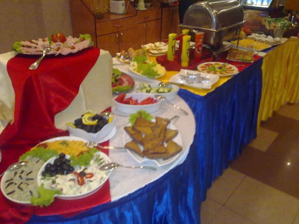 Hotel Helin - Calea Bucuresti Craiova Exteriér fotografie