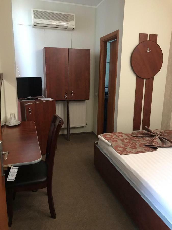 Hotel Helin - Calea Bucuresti Craiova Exteriér fotografie