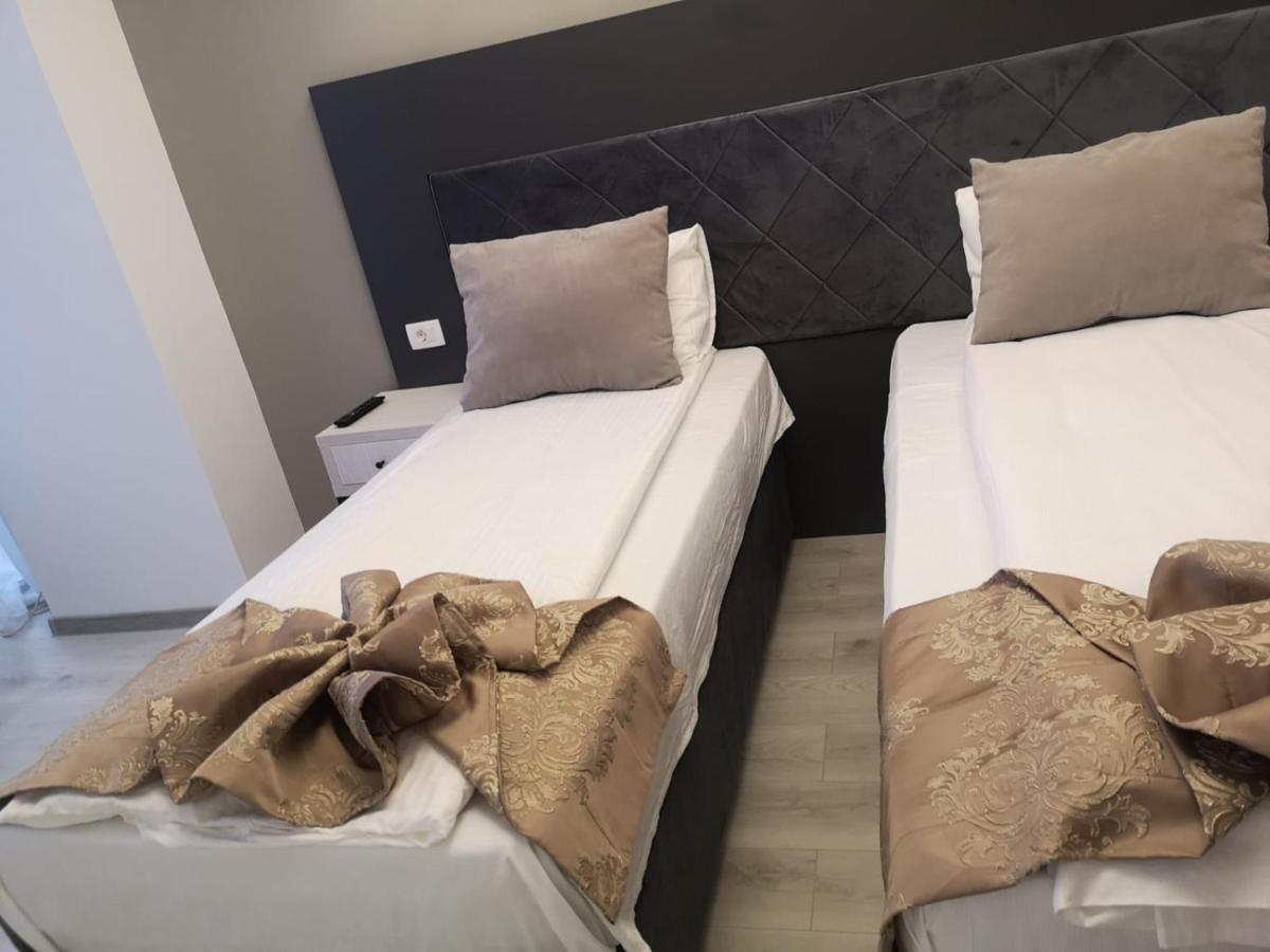 Hotel Helin - Calea Bucuresti Craiova Exteriér fotografie